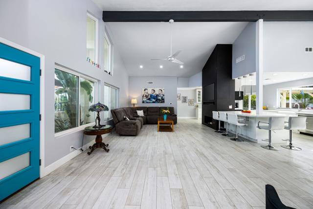 72915 Skyward Way, Palm Desert CA: https://media.crmls.org/mediaz/8161b138-2f1b-4554-b9cc-8e5be4d9d036.jpg