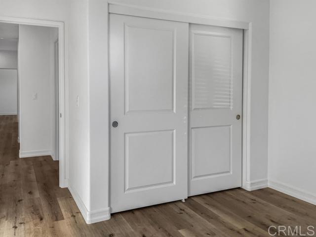 https://media.crmls.org/mediaz/8162ee81-fd38-46aa-bd2a-2d222922da51.jpg?preset=X-Large