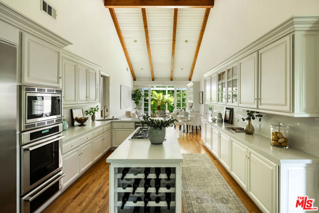 12500 Helena Street, Los Angeles CA: https://media.crmls.org/mediaz/8164f5d2-d00e-488e-a1e7-3fab9ac5da30.jpg