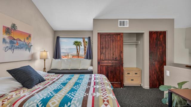 1620 Las Casitas Dr, Borrego Springs CA: https://media.crmls.org/mediaz/8164f752-ba34-4c15-b9d9-e4bf7a6848fd.jpg