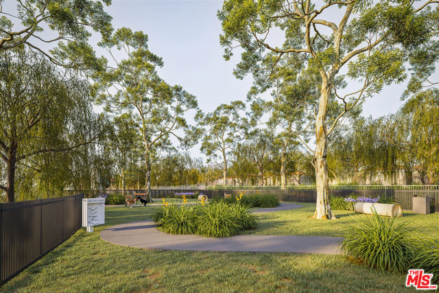 6487 Cavalleri Road, Malibu CA: https://media.crmls.org/mediaz/81652627-3000-4062-9acc-aa949ff27395.jpg