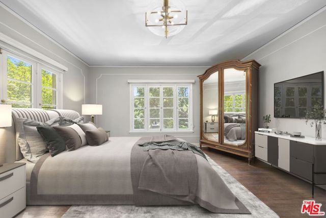 1004 N Beverly Drive, Beverly Hills CA: https://media.crmls.org/mediaz/8166794f-cf0b-4901-a384-3084e148ea63.jpg
