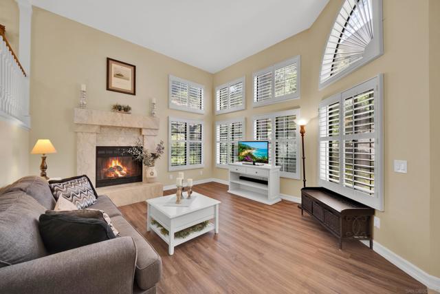 9327 Lake Murray Blvd, San Diego CA: https://media.crmls.org/mediaz/8167ee5a-b21d-4614-acb5-5b39cbcbcfcb.jpg