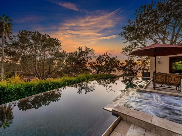 271 Ocean View Ave, Del Mar CA: https://media.crmls.org/mediaz/816907c8-e529-4d68-b91c-e8d1e4930504.jpg