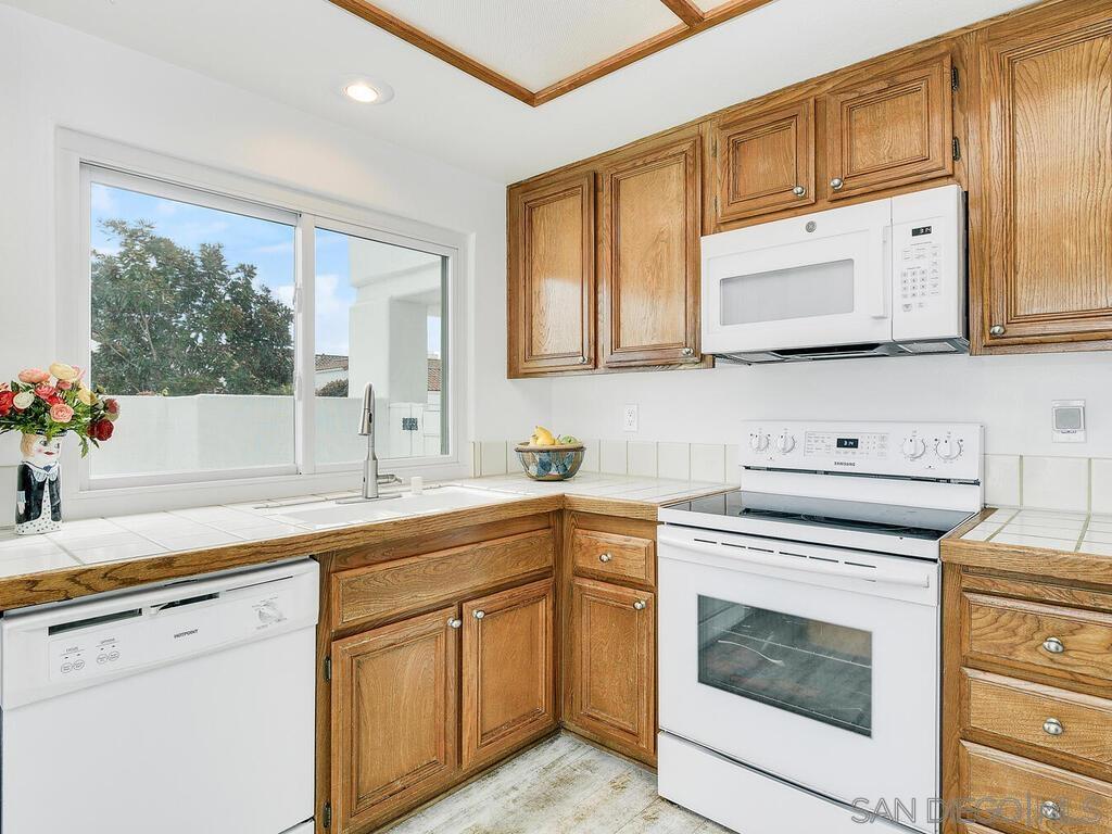 MLS #250031224SD image #7
