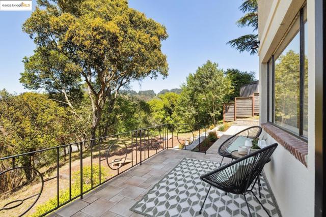 1127 Hillview RD, Berkeley CA: https://media.crmls.org/mediaz/8169b60f-cf15-482d-b630-ba45669157d2.jpg