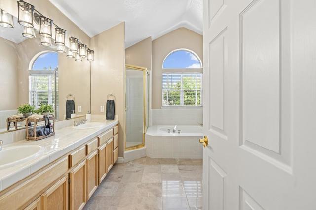 38101 Cambridge Court, Fremont CA: https://media.crmls.org/mediaz/8169b71d-0d31-43d3-9221-5ed3d6d5af28.jpg