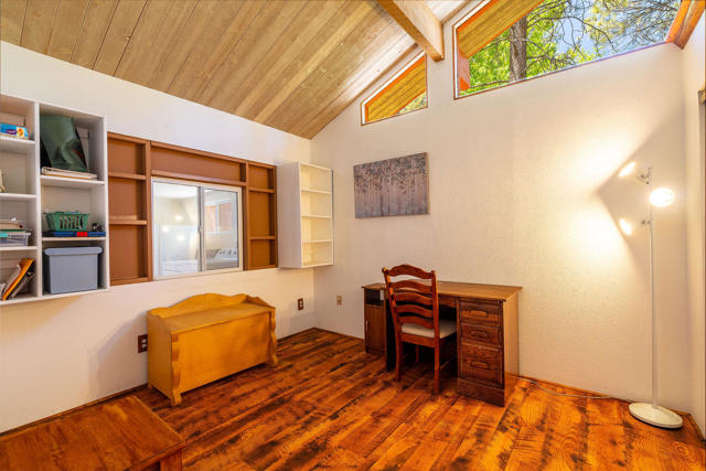 59341 Courtesy Drive, Mountain Center CA: https://media.crmls.org/mediaz/8169b91b-7e7c-4c82-803d-174cfc51f0e6.jpg