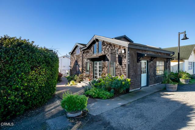 Image 15 of 21 For 45040 Main Street