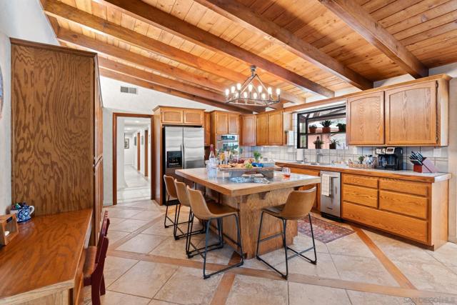 25394 Mesa Grande Rd, Santa Ysabel CA: https://media.crmls.org/mediaz/816d3839-fd7c-454f-a85f-6d3396a5f91e.jpg