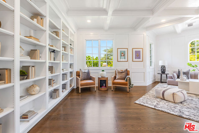 11797 CHAPARAL Street, Los Angeles CA: https://media.crmls.org/mediaz/816d4aaa-5632-4e25-9e84-4def444e09ee.jpg