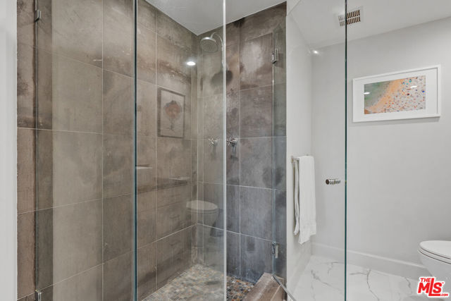 2220 Avenue Of The Stars, Los Angeles CA: https://media.crmls.org/mediaz/816d9a22-989e-4cfa-81c9-92e28961e6d7.jpg