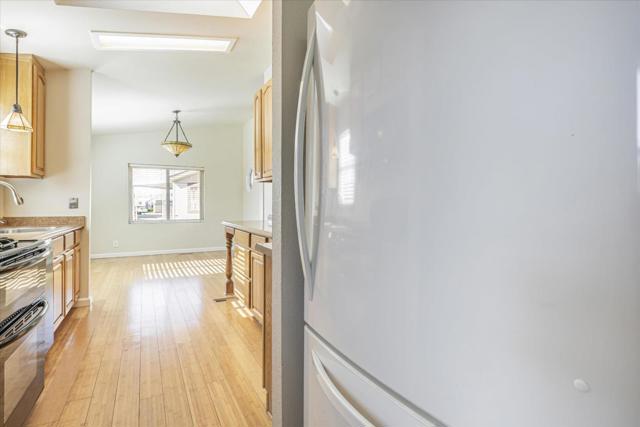 3015 E Bayshore Road, Redwood City CA: https://media.crmls.org/mediaz/816dab8c-27d5-45eb-a405-646bd8be4923.jpg