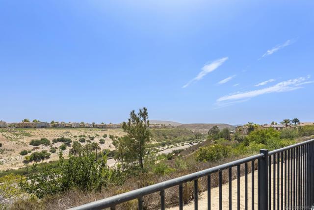 1438 Carneros Valley St, Chula Vista CA: https://media.crmls.org/mediaz/816e402d-07ce-4441-b36b-dcc0998727e3.jpg