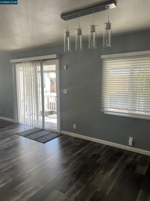 16711 Marsh Creek Road, Clayton CA: https://media.crmls.org/mediaz/816e42ef-b363-452e-b4b7-f80e5cfb64f8.jpg