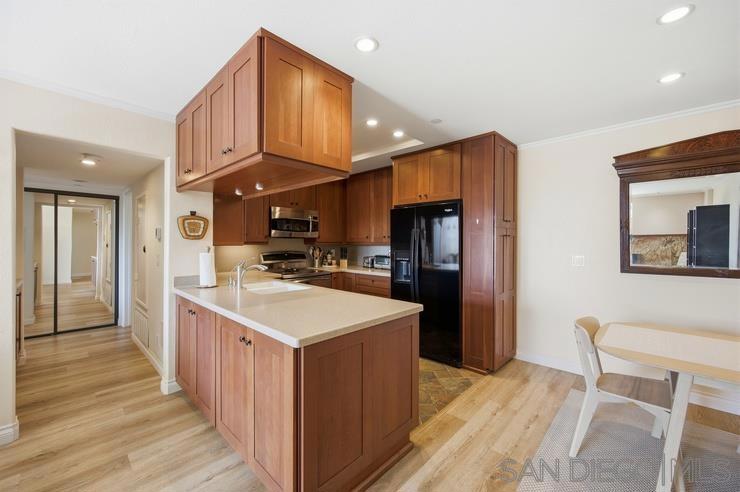 750 State St - photo 10