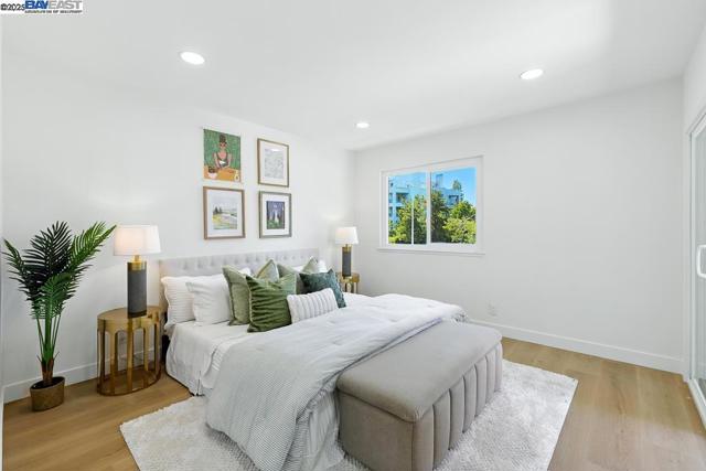 739 Aries Ln, Foster City CA: https://media.crmls.org/mediaz/816efb51-5c3d-4449-9e01-565ac708e2d9.jpg