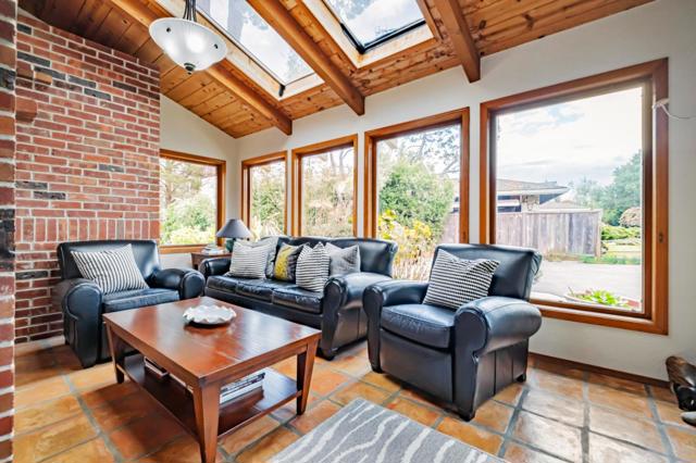 135 Seabreeze Place, Aptos CA: https://media.crmls.org/mediaz/816f4c90-1a7c-4693-b420-a836b762a75d.jpg