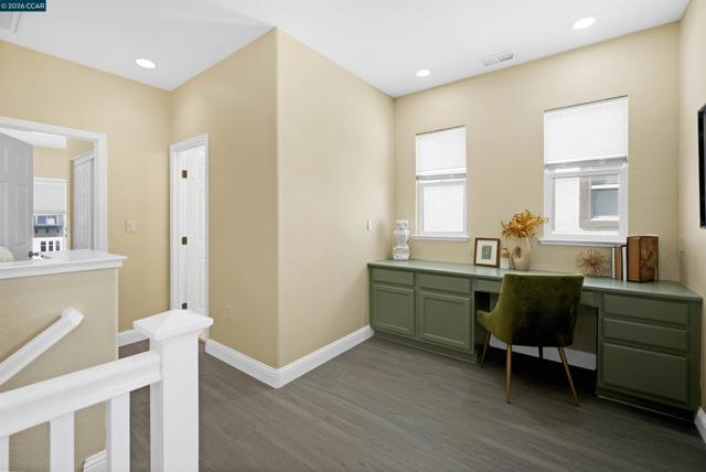 Image 25 of 60 For 1012 Salt Spray Ter