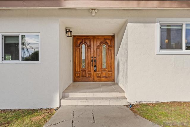 10190 Madrid Way, Spring Valley CA: https://media.crmls.org/mediaz/81702440-fc37-4f02-a62c-1365ee86c739.jpg