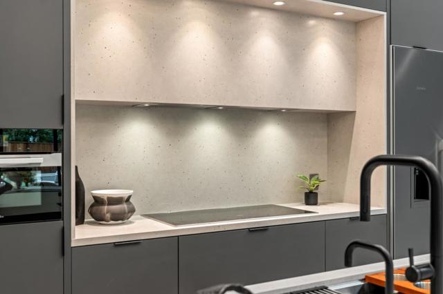 90 Crescent Drive, Palo Alto CA: https://media.crmls.org/mediaz/8170578a-5874-41e4-926f-bf48befc0197.jpg