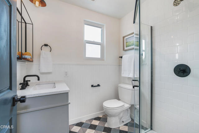 1813 N Avenue 55, Los Angeles CA: https://media.crmls.org/mediaz/817068a9-6e5f-404e-bbaf-e966c0a42df3.jpg