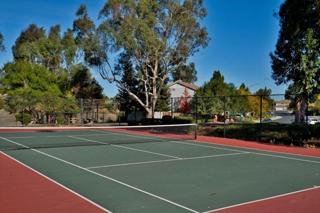 Image 28 of 34 For 415 Orchard View Ave