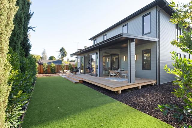 2160 Menalto Avenue, Menlo Park CA: https://media.crmls.org/mediaz/817118de-0742-42e9-82bf-29bb34925d13.jpg