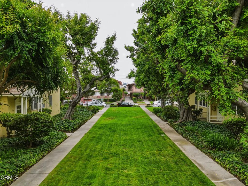 https://media.crmls.org/mediaz/8171c85a-b5cb-4290-855d-a4a517b75dc2.jpg?preset=X-Large
