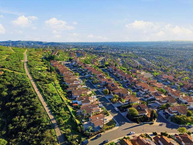 Detail Gallery Image 50 of 52 For 14493 Corte Lampara, San Diego,  CA 92129 - 3 Beds | 2/1 Baths