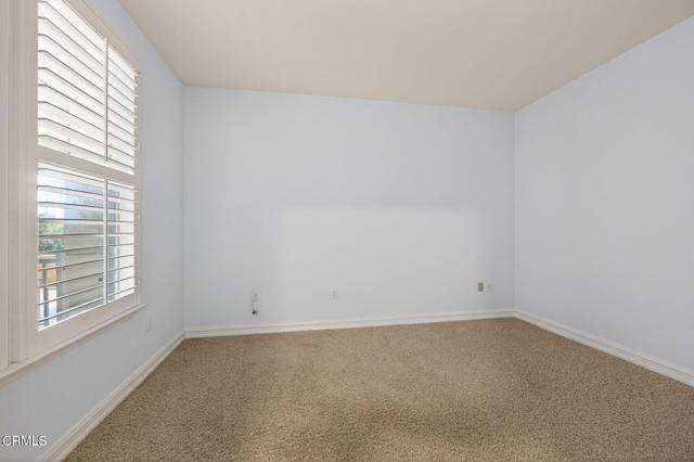 1423 Windshore Way, Oxnard CA: https://media.crmls.org/mediaz/817307a2-63c5-415e-92b8-85b7b0ce9273.jpg