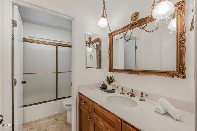 202 Faculty Street, Thousand Oaks CA: https://media.crmls.org/mediaz/8173671d-f17b-48c8-8020-e1d2f10a1186.jpg