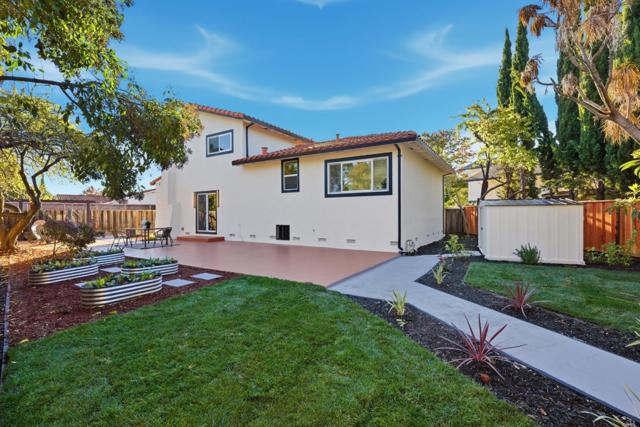 422 Liquidambar Way, Sunnyvale CA: https://media.crmls.org/mediaz/81737772-89b5-46ee-a3bd-1b0eaa7c06e1.jpg