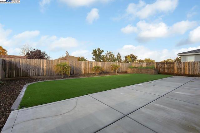 Image 15 of 17 For 1779 Stinson Way