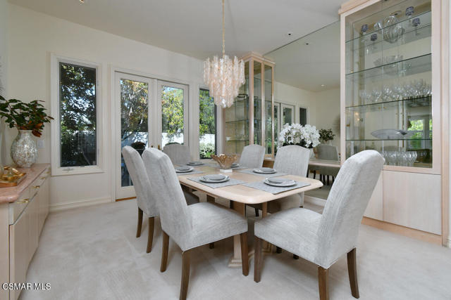 31775 Oak Ranch Court, Westlake Village CA: https://media.crmls.org/mediaz/81749727-370c-4f99-aaa7-70be023f2ea9.jpg