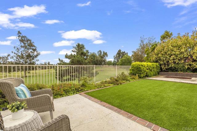 1219 Countrywood Lane, Vista CA: https://media.crmls.org/mediaz/8174e3d0-c44f-45c5-851a-92a05bf10012.jpg