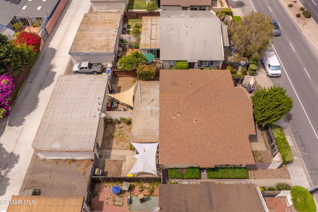 2141 Ventura Road, Oxnard CA: https://media.crmls.org/mediaz/8175b1fe-7cee-4470-b51b-87cbb713c952.jpg