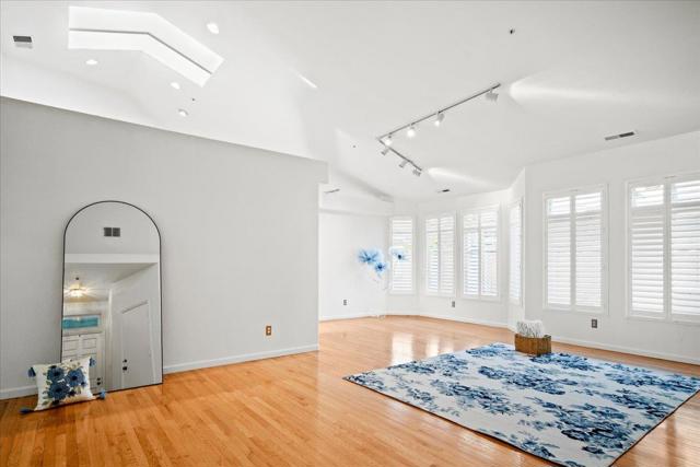 17716 Riverbend Road, Salinas CA: https://media.crmls.org/mediaz/8176c5db-79da-4fe4-8d51-733deabee265.jpg