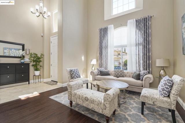 2532 Crystal Way, Antioch CA: https://media.crmls.org/mediaz/81771d7f-f6ca-46a6-9471-eb4754fe7413.jpg