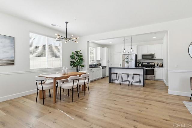 Detail Gallery Image 9 of 46 For 1720 Santa Ivy Ave, Chula Vista,  CA 91913 - 5 Beds | 3/1 Baths