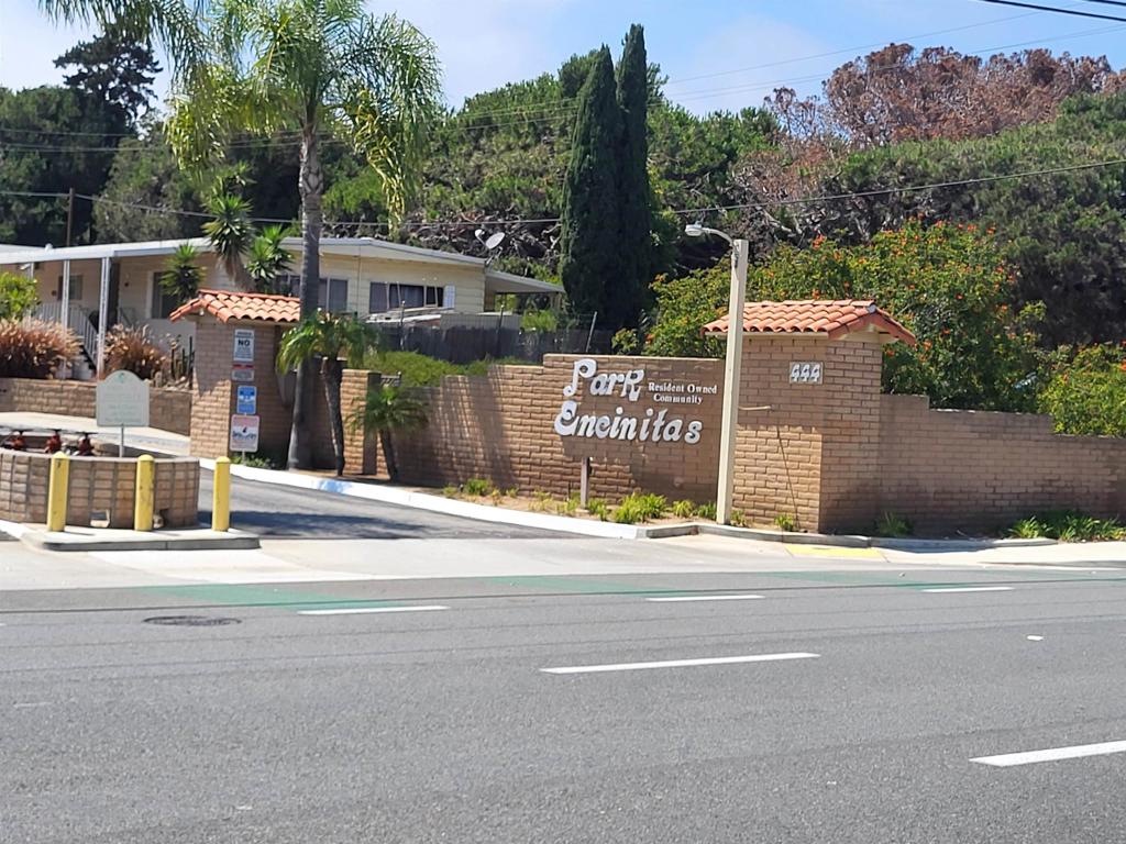444 El Camino Real - photo 6