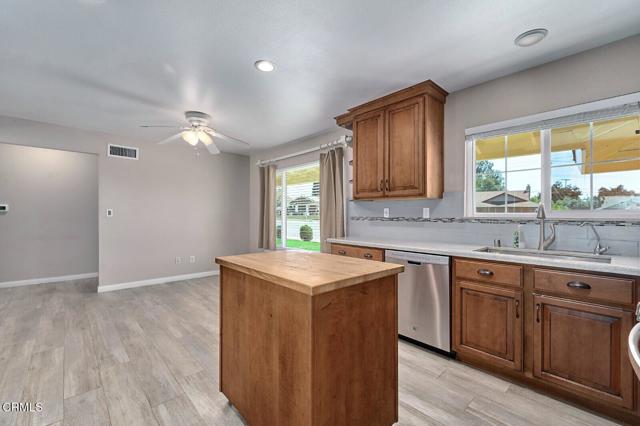 1209 Rosewood Avenue, Camarillo CA: https://media.crmls.org/mediaz/817a0f8b-5150-412a-96bf-b4b391bebd1d.jpg
