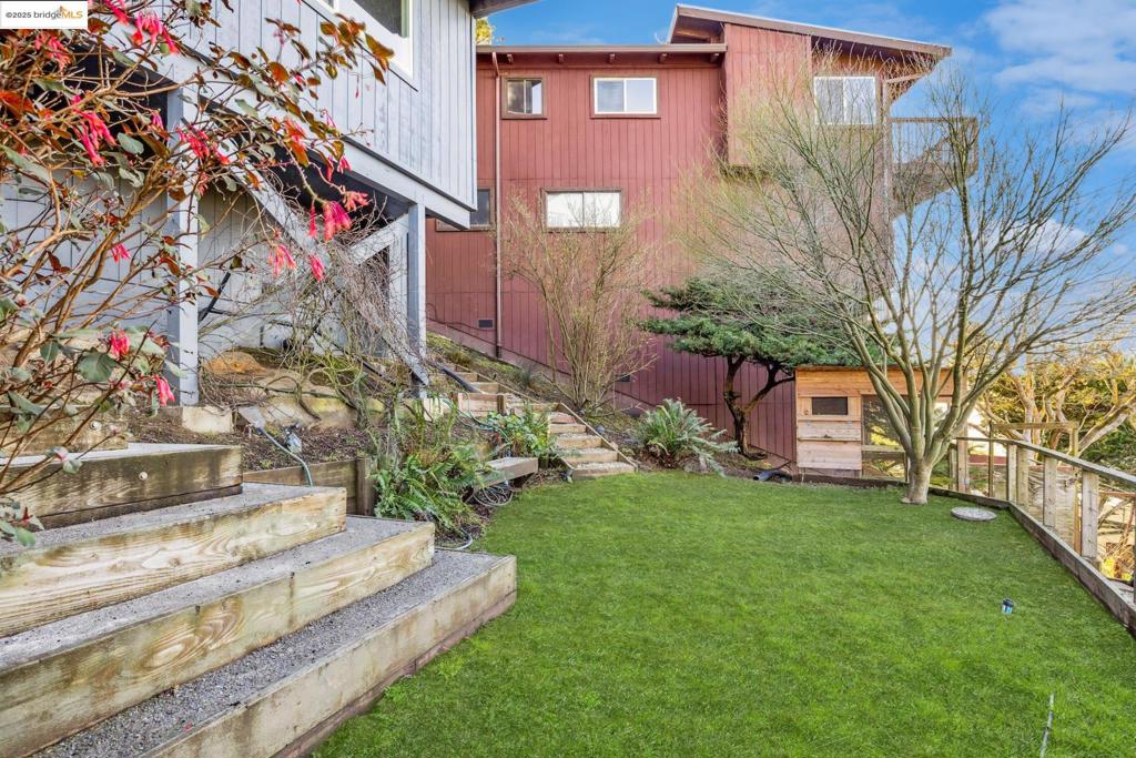 58 Villanova Dr