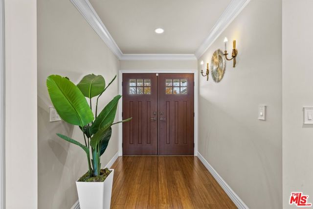 10015 Whitaker Avenue photo 4