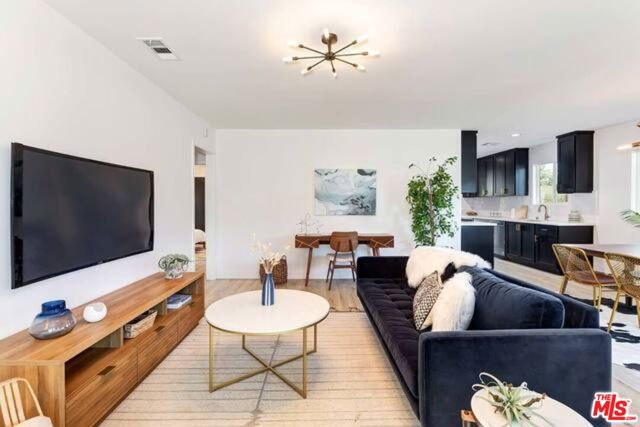 10801 Galvin Street, Culver City CA: https://media.crmls.org/mediaz/817ca906-621e-4683-b20d-156b328ad5a3.jpg