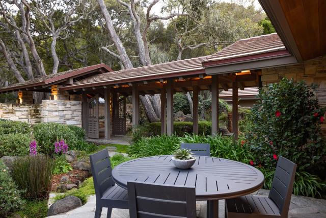 5466 Quail Way, Carmel Valley CA: https://media.crmls.org/mediaz/817d0f86-2d84-44b3-afa0-0b2caf9dab18.jpg