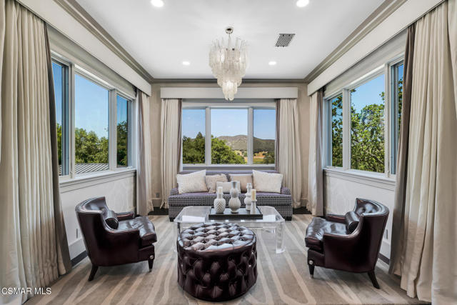 2259 Melford Court, Westlake Village CA: https://media.crmls.org/mediaz/817d8087-8568-4e6d-ad9a-72fad2908590.jpg