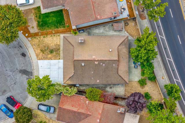 6084 Amador Place, Newark CA: https://media.crmls.org/mediaz/817df1f3-d6e4-439b-b857-02682fc4ea12.jpg