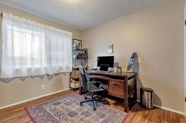 Image 22 of 46 For 4253 Rosenbaum Avenue