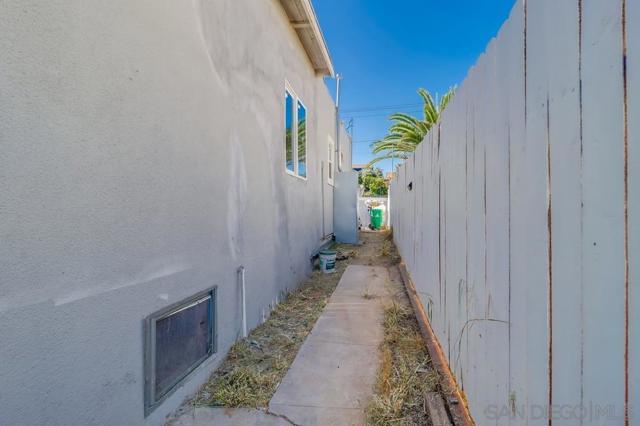 333 30Th St, San Diego, California 92113, 3 Bedrooms Bedrooms, ,2 BathroomsBathrooms,Single Family Residence,For Sale,30Th St,240027492SD